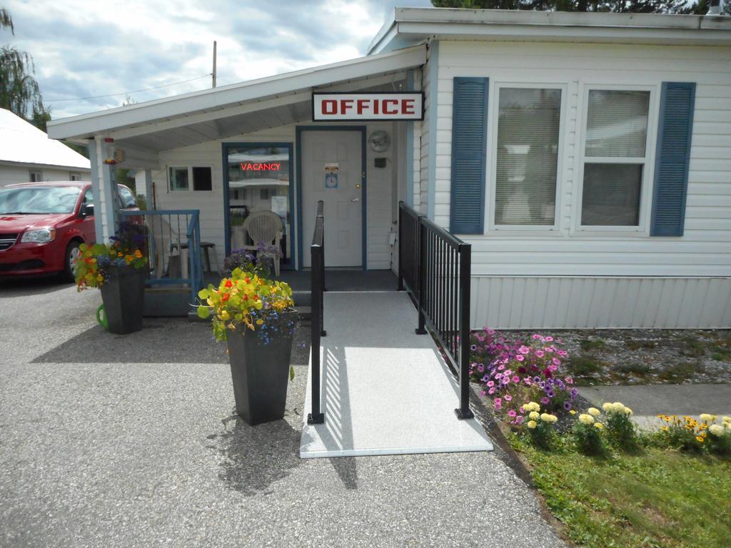 Blue River Motel Exterior foto